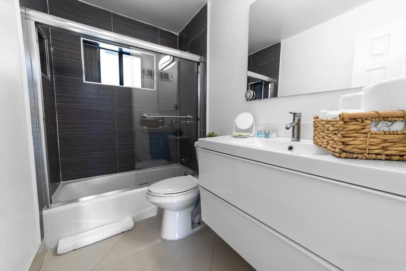 Private Heated Pool Villa In Ftl Near Beach Fort Lauderdale Buitenkant foto